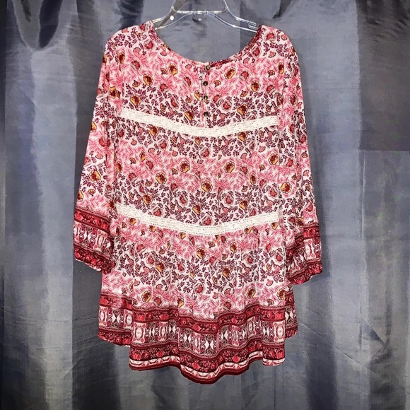 Patterned Blouse - Picture 2 of 4